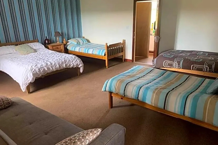 Room 3 of 11
