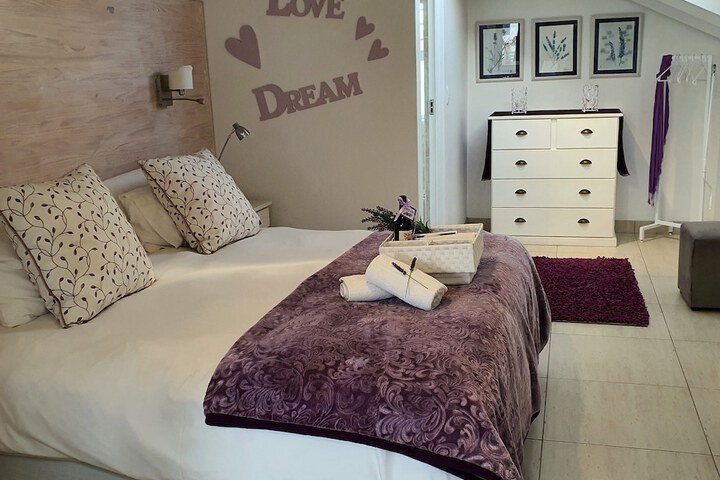 Room 9 of 46