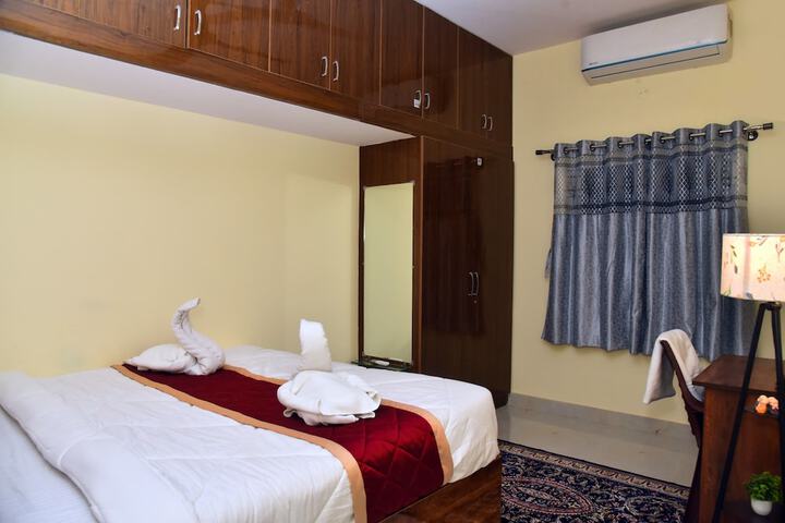Room 6 of 26