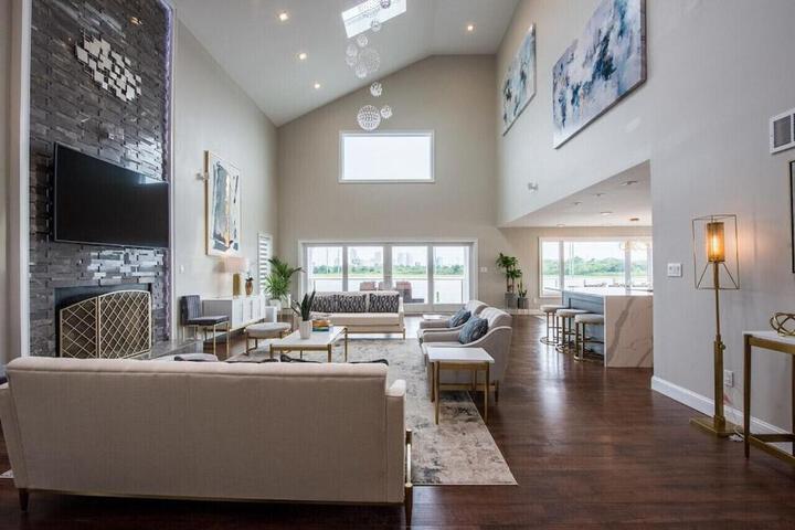 Lago-mar Luxury Modern Waterfront Home in Atlantic City, NJ
