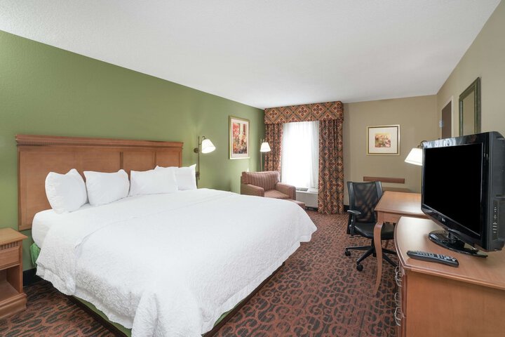 1 King Bed (12 of 21)