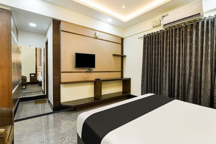 Room 16 of 18