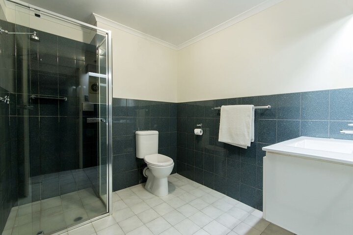 Room 12 of 22