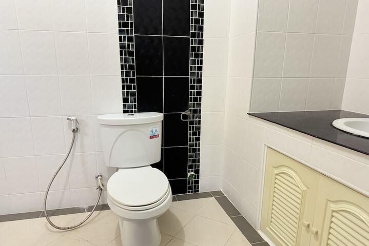Room 80 of 95