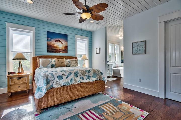 Room 2 of 27
