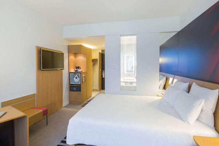Room 46 of 278