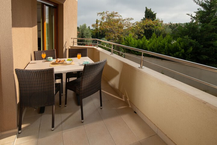 Terrace/Patio 32 of 32