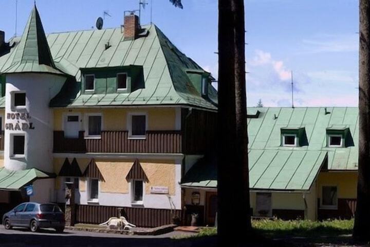 Hotel 86 of 88
