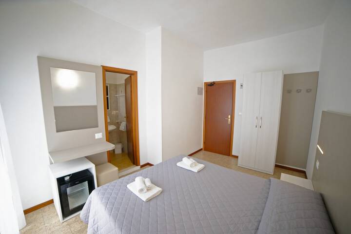 Room 25 of 71