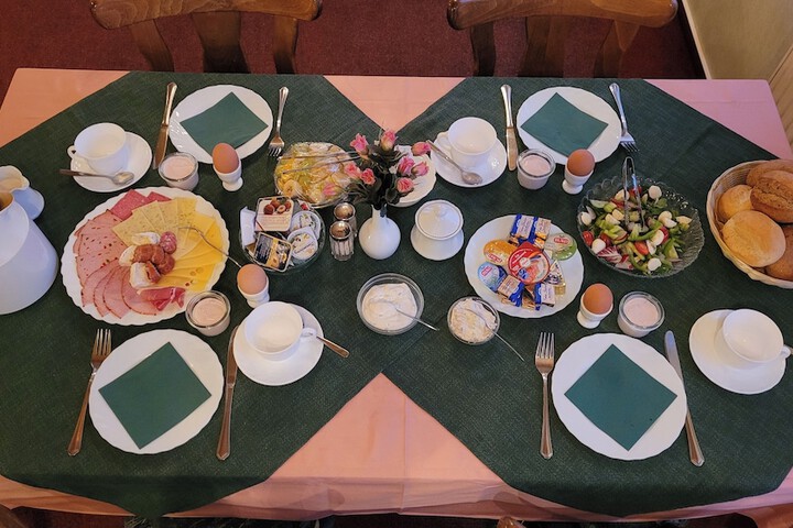 Breakfast/Coffee Service 33 of 65