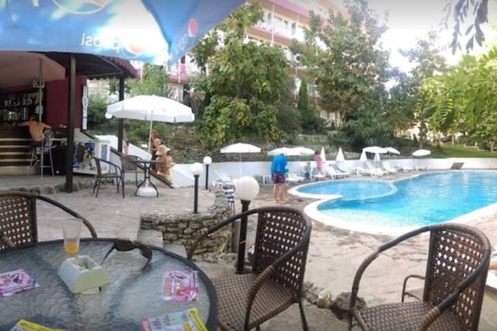 Pool Hotel
