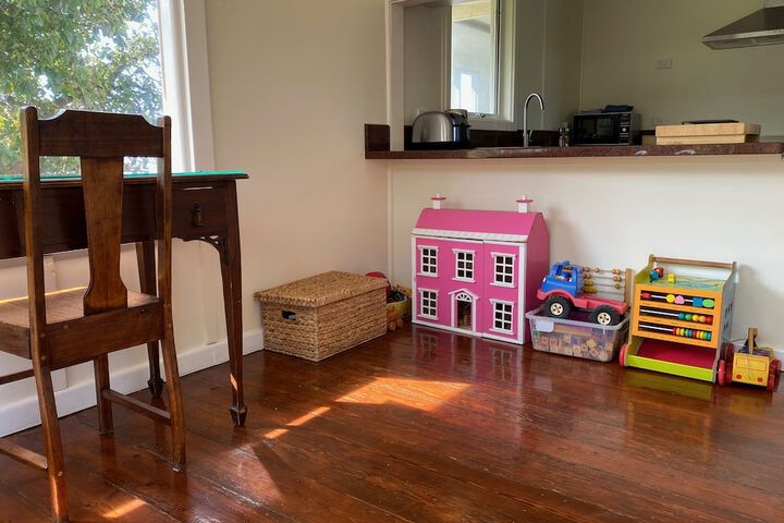 Room 63 of 128