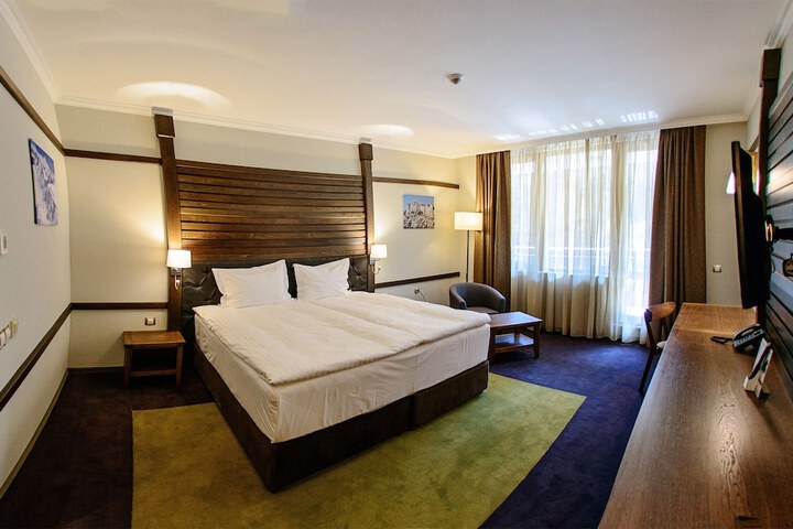 Room 5 of 35