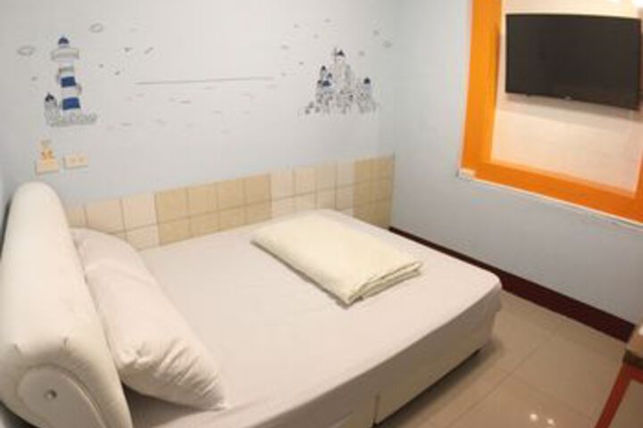 Room 22 of 33