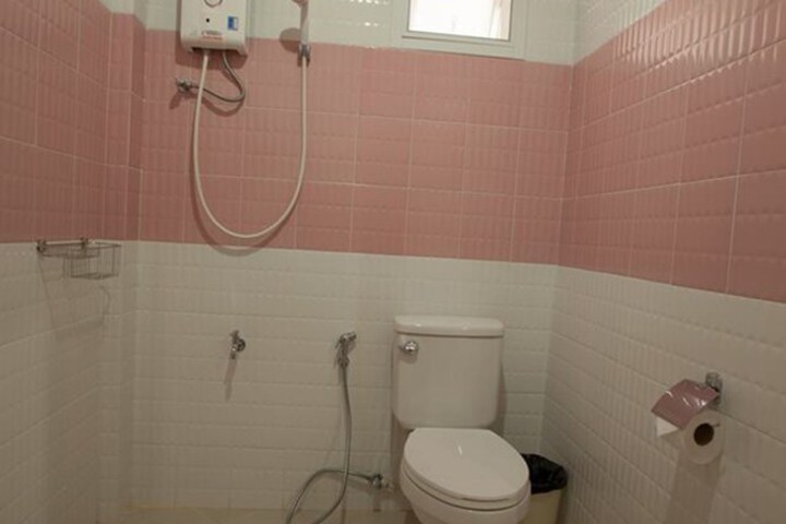 Room 18 of 42
