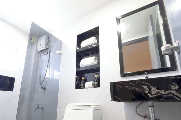 Room 44 of 62