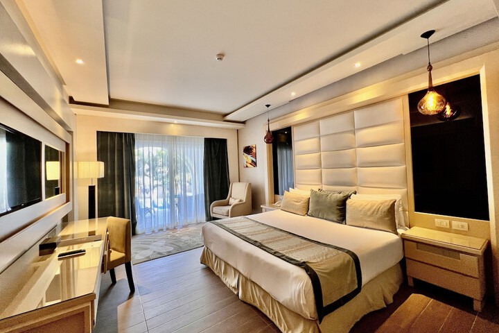 Room 14 of 120