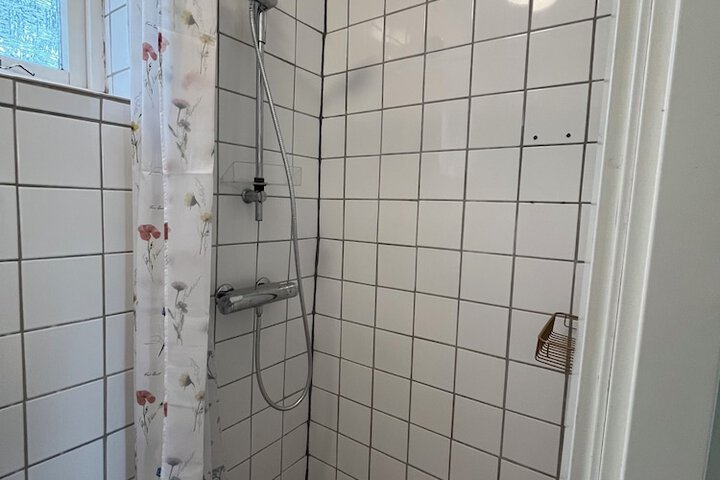 Room 12 of 23