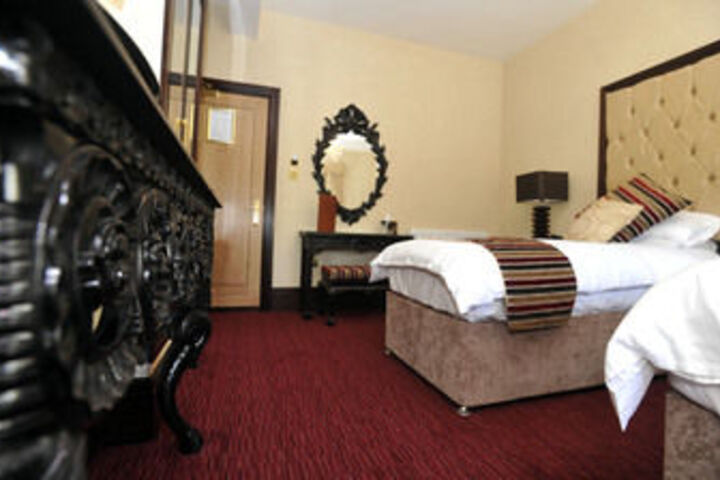 Room 25 of 64