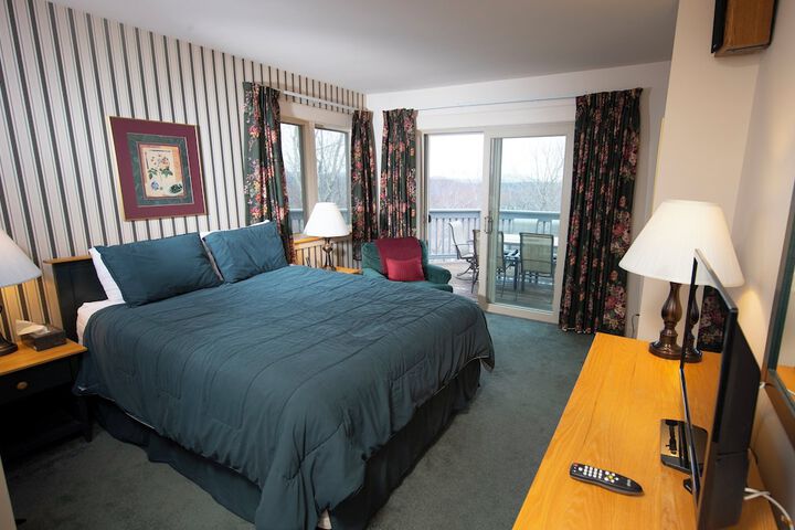 Room 15 of 83