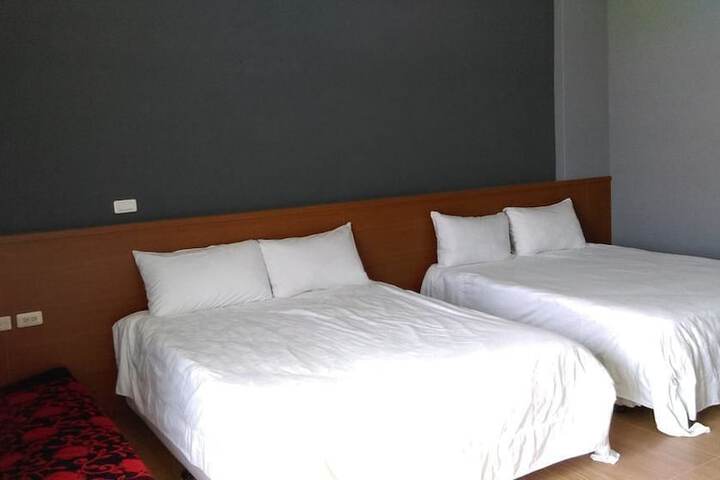 Room 6 of 23