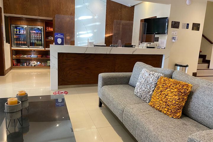 Guest Lobby