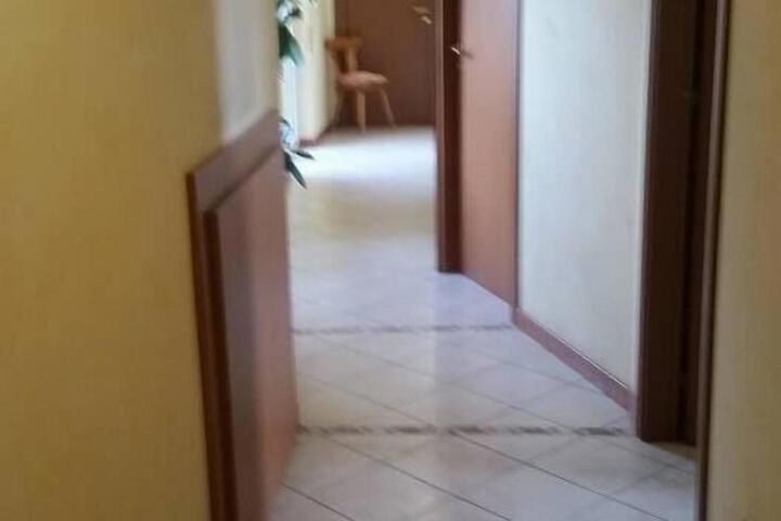 Ballroom/Hall 8 of 18