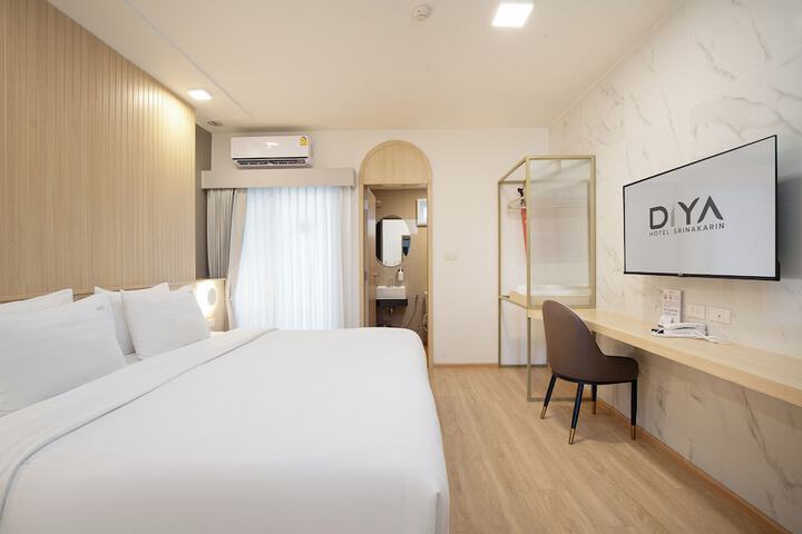 Room 41 of 85