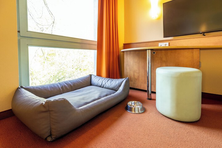 Room 20 of 154