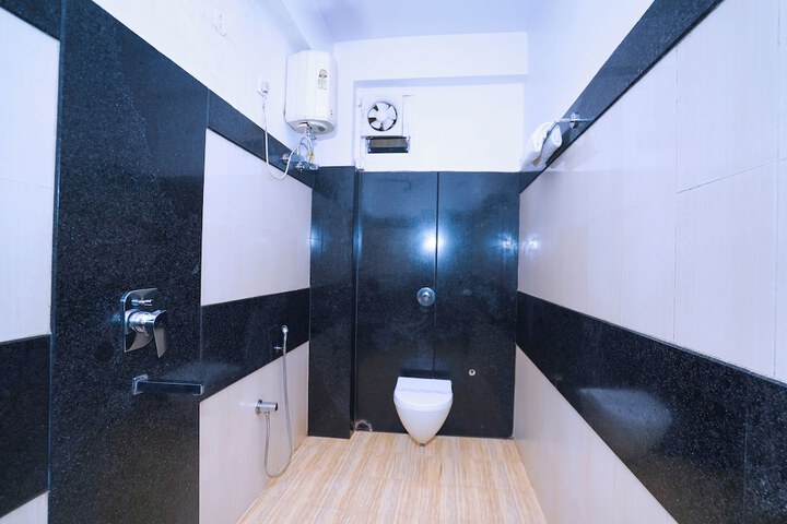 Room 63 of 80