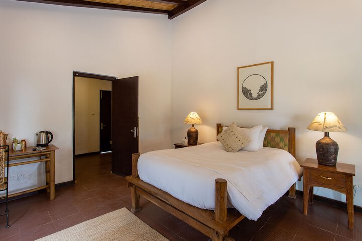 Room 6 of 28