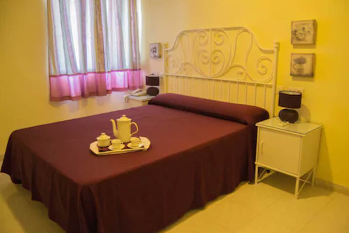Room 4 of 29