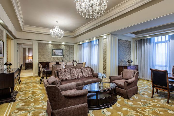 Room 19 of 61