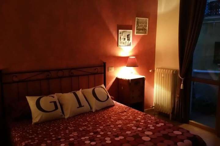 Room 15 of 38