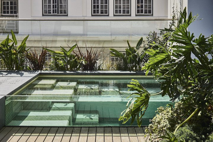 Pool 80 of 126