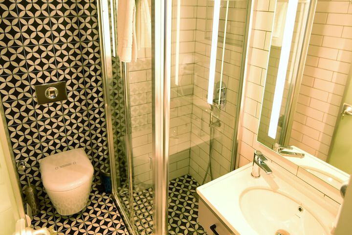 Room 20 of 22