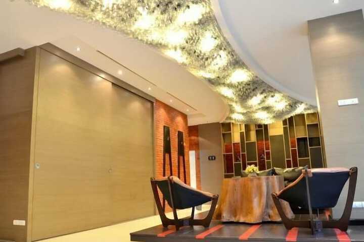 Hotel Interior 5 of 31