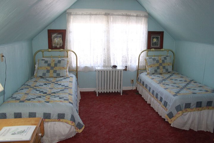 Room 8 of 64