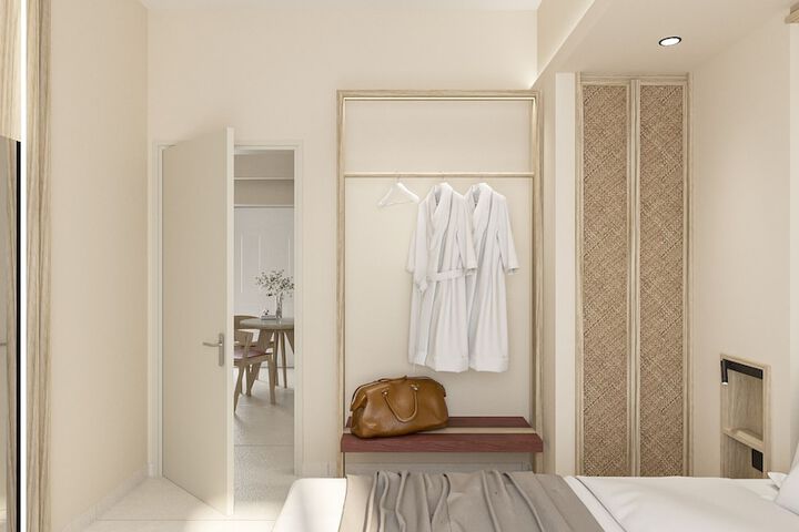 Room 11 of 27