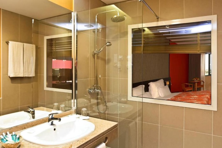 Clean Restrooms