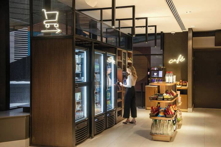 Hotel Interior 9 of 71