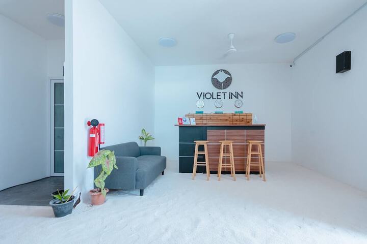 Room 12 of 23