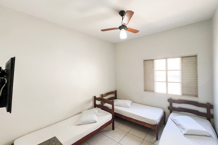 Room 10 of 22