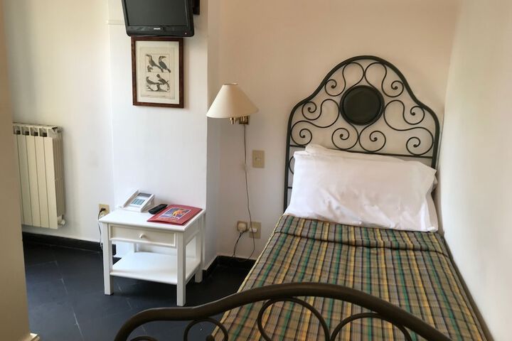 Room 13 of 67