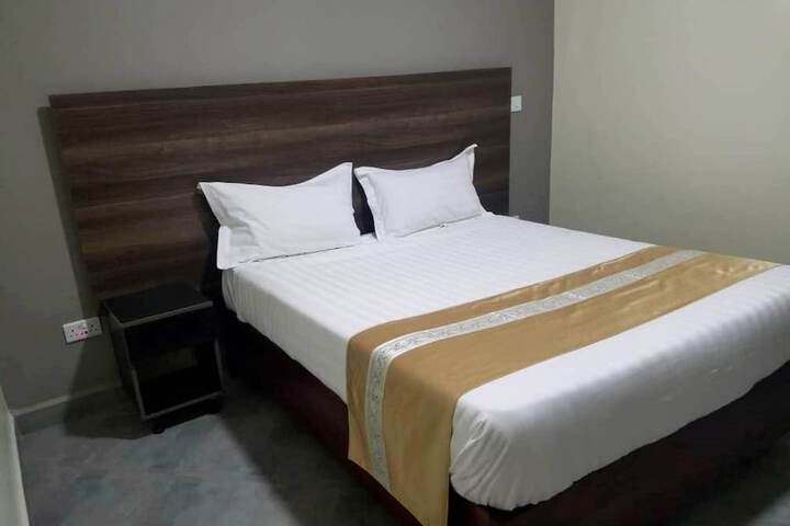 Room 7 of 23