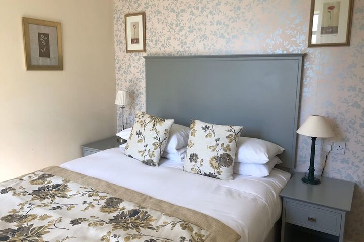 Room 5 of 49
