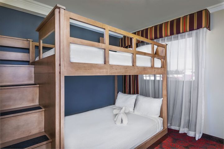 Children's theme room