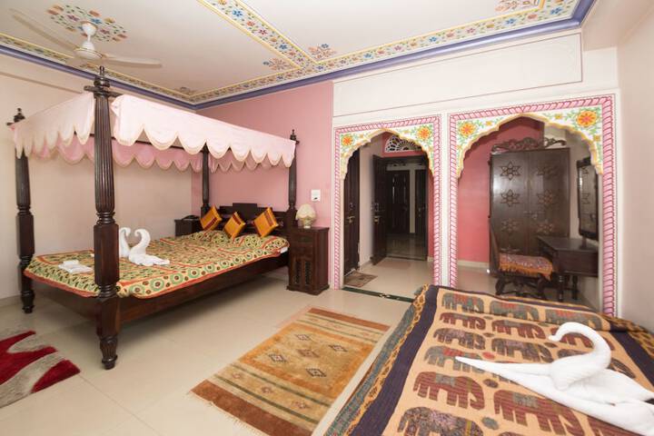 Room 14 of 105