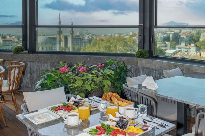 Breakfast/Coffee Service 50 of 59