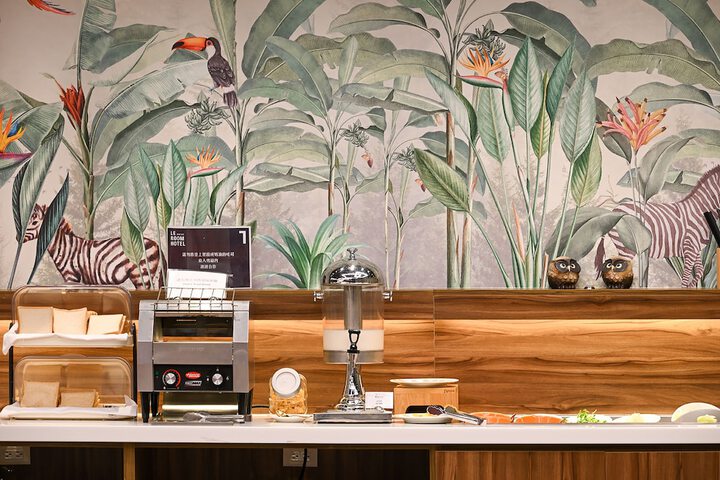 Breakfast/Coffee Service 56 of 86